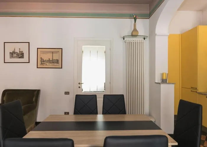 Pit Stop Motorvalley - Near Old Town